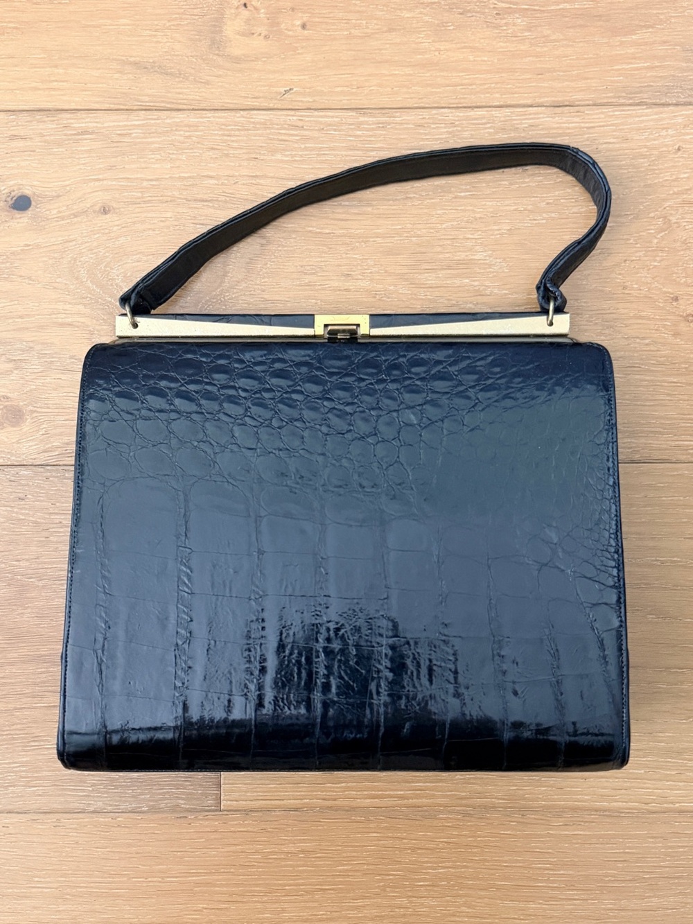 VTG Mid-Century Modern Bellestone Black Alligator Embossed Leather Handbag Purse